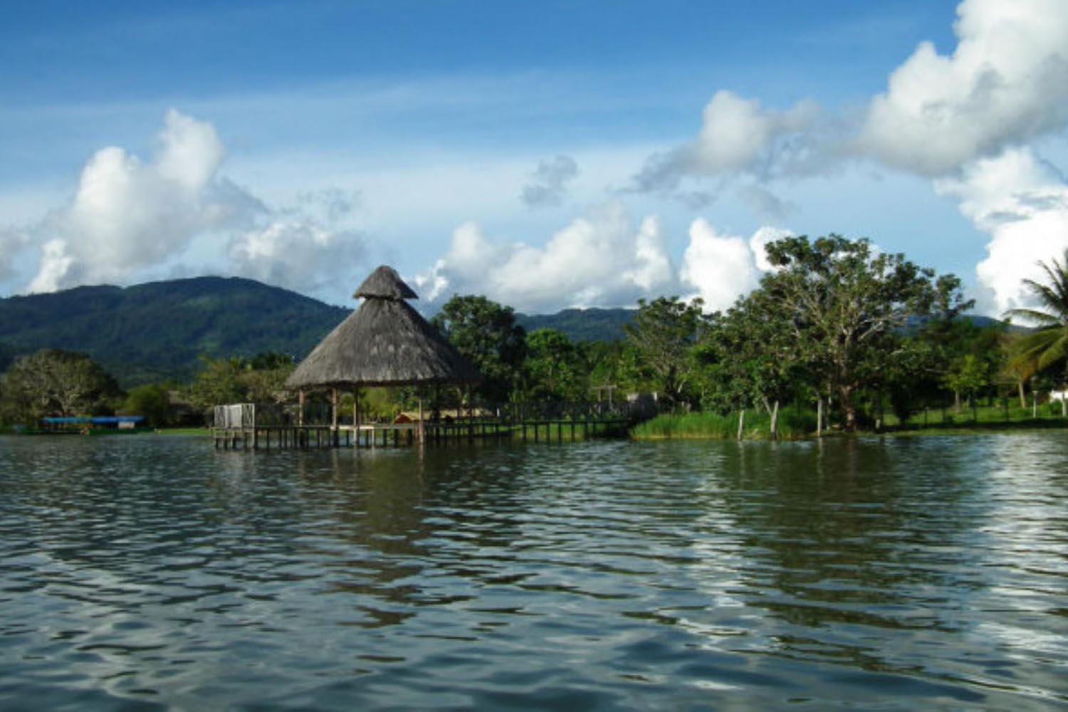 LAGUNA DE SAUCE